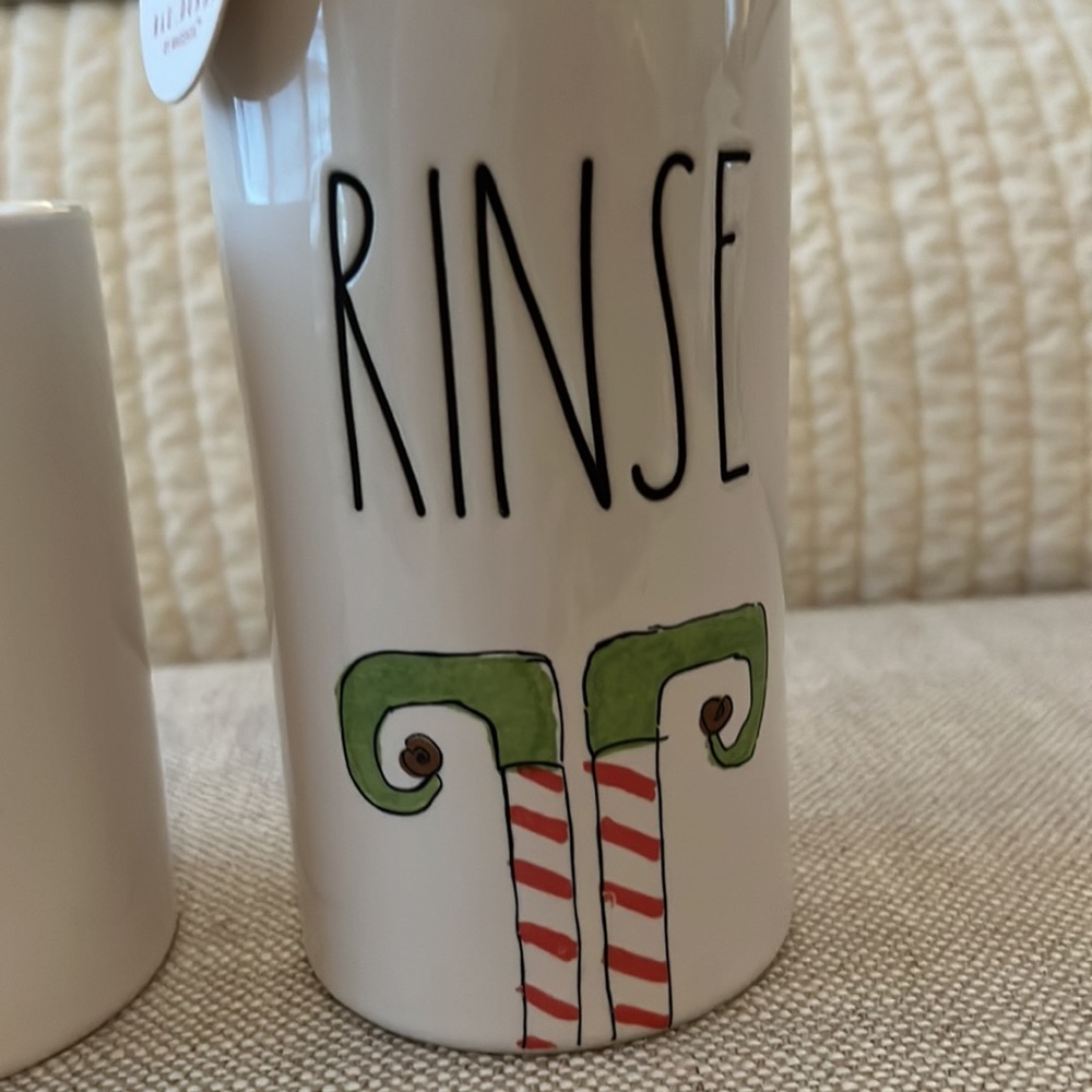 Rae Dunn Artisan Collection ‘Elf’ Bathroom Set Soap Pump Dispenser and Cup Set - Picture 2 of 9